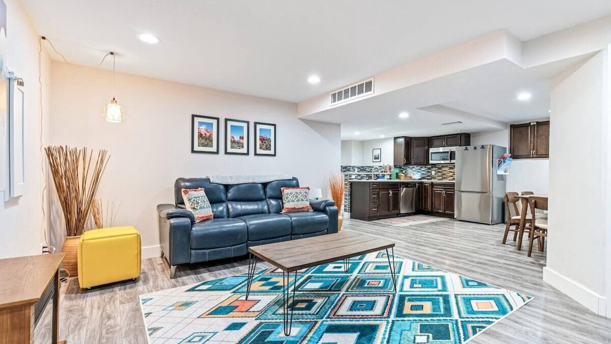 Alta Vista Area House | Family Friendly 2bd 1ba, close to 70 exit in Arvada, CO.