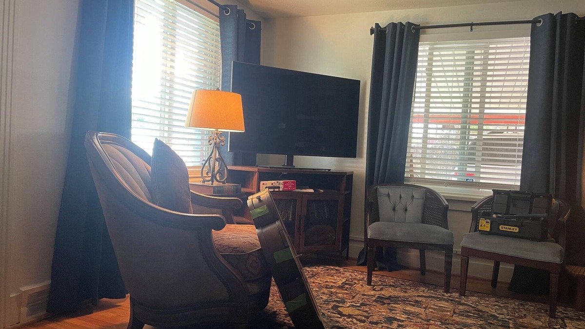 Spanish Fork House | Family-friendly 3 bdrm, office, large open kitchen with dining area & library.