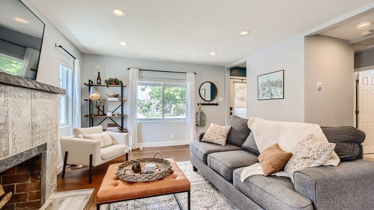 Barths House | Family Friendly 4br House - Huge Yard - Central to Denver and Red Rocks
