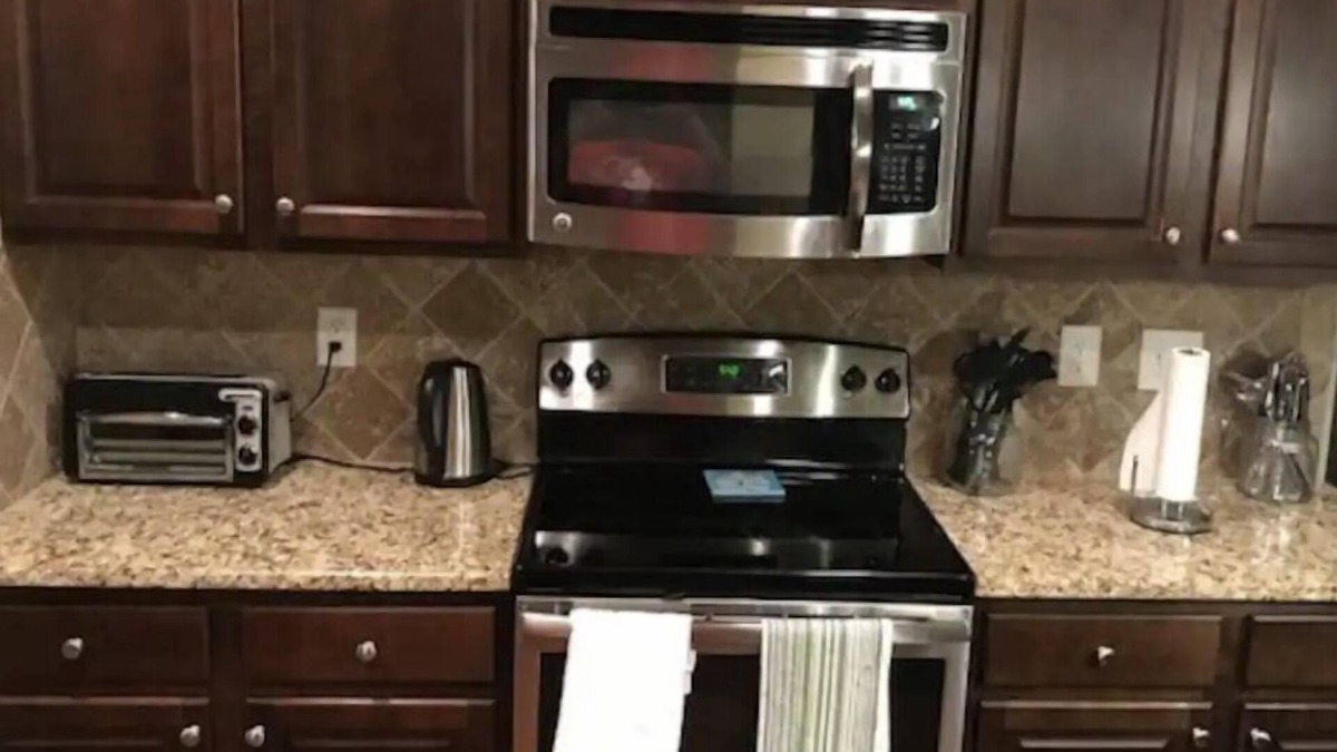 Graniteville House | Family Friendly 5 BR 3 BA Home