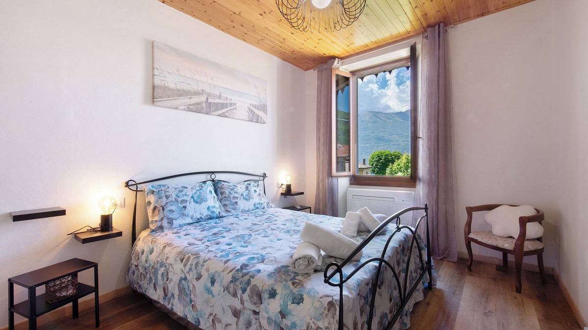 Bellano Apartment | Family-friendly apartment "Castagno 2" with Lake View, Private Terraces & Wi-Fi