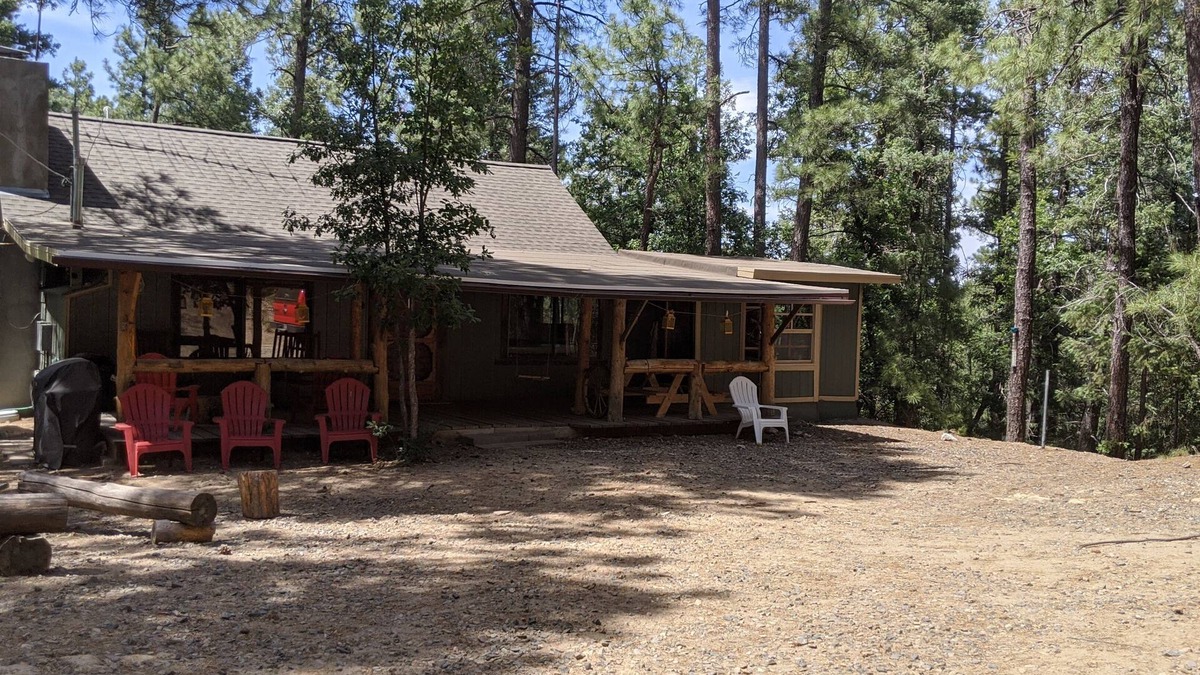 Prescott House | Family Friendly Cabin Near Lynx Lake