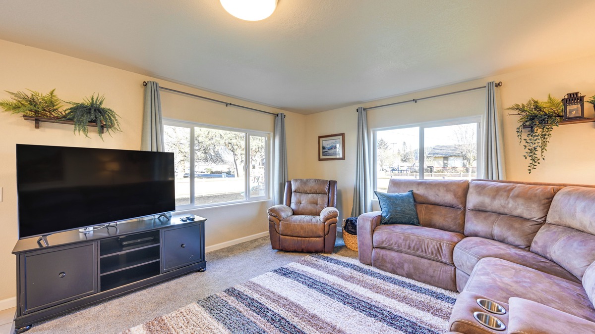 Centralia Cottage | Family-Friendly Cottage w/Playground in Centralia