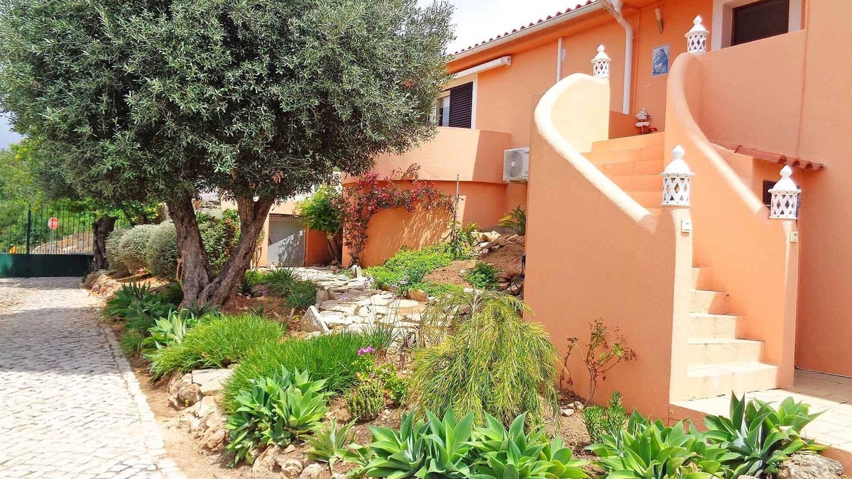 Albufeira Villa | Family friendly Country Style Villa with private pool