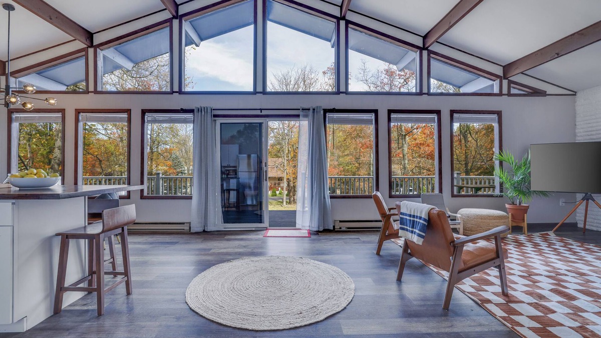 Long Pond Ski Chalet | Family Friendly Cozy 3-bedroom chalet in Poconos w/Gazebo and Fire pits