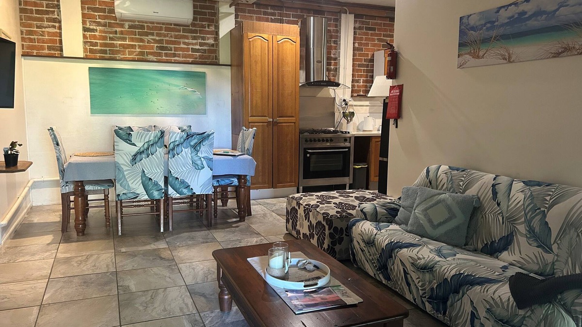 Emerald Beach Apartment | Family Friendly Emerald Beach Getaway