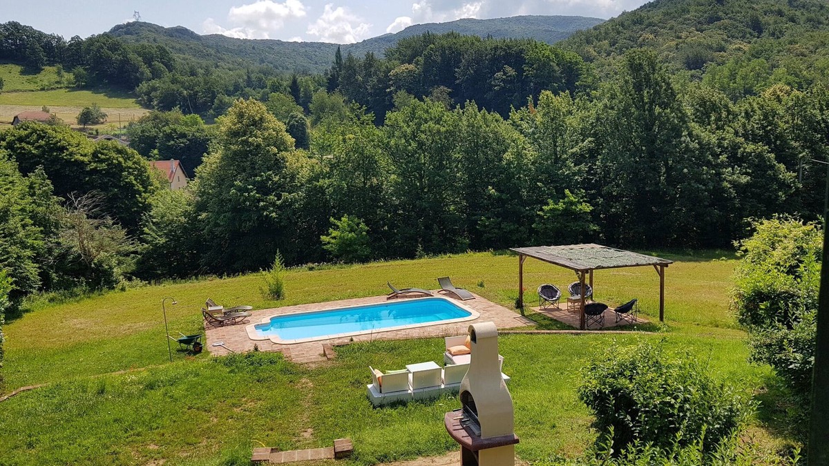 Sassello Other | Family Friendly Farmhouse - Secluded 2 acres with Private Pool & Stream