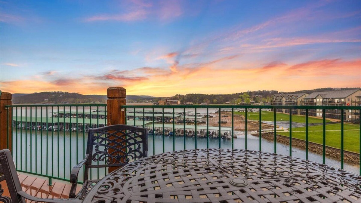 Camdenton Condo | Family-Friendly, Fishing, & Fun w/2 Pools, Views, Boat Slip & Launch