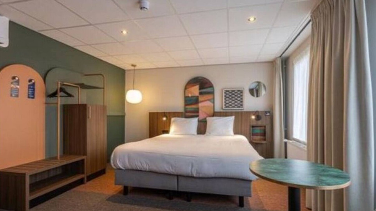 Vierhouten Hotel | Family-Friendly Getaway w/Balcony in Veluwe Forest, Perfect for Nature Lovers