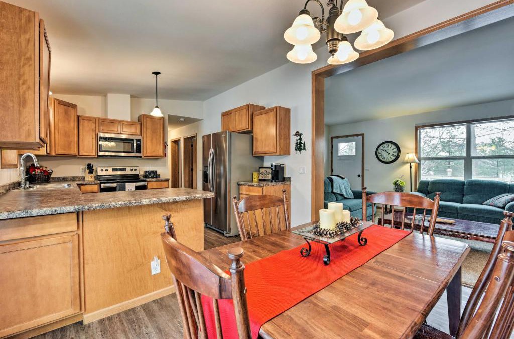 Tainter Lake House | Family-Friendly Getaway with Tainter Lake Access!