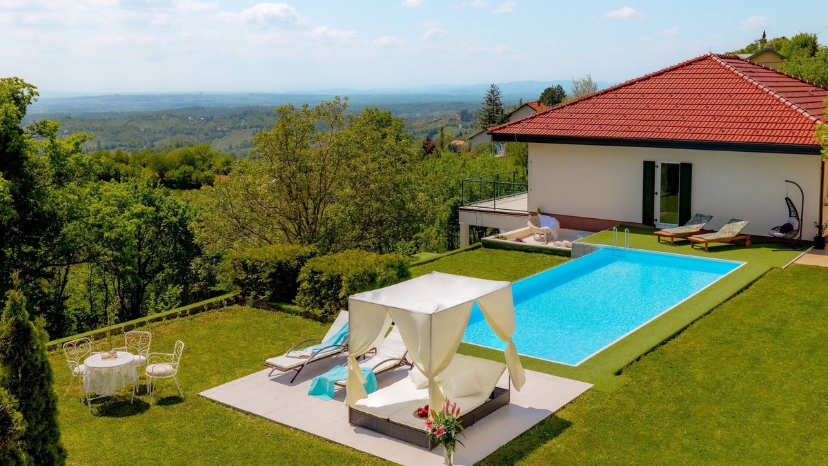 Breznik Plesivicki House | Family friendly house with a swimming pool Vlaškovec, Prigorje (K-20616)