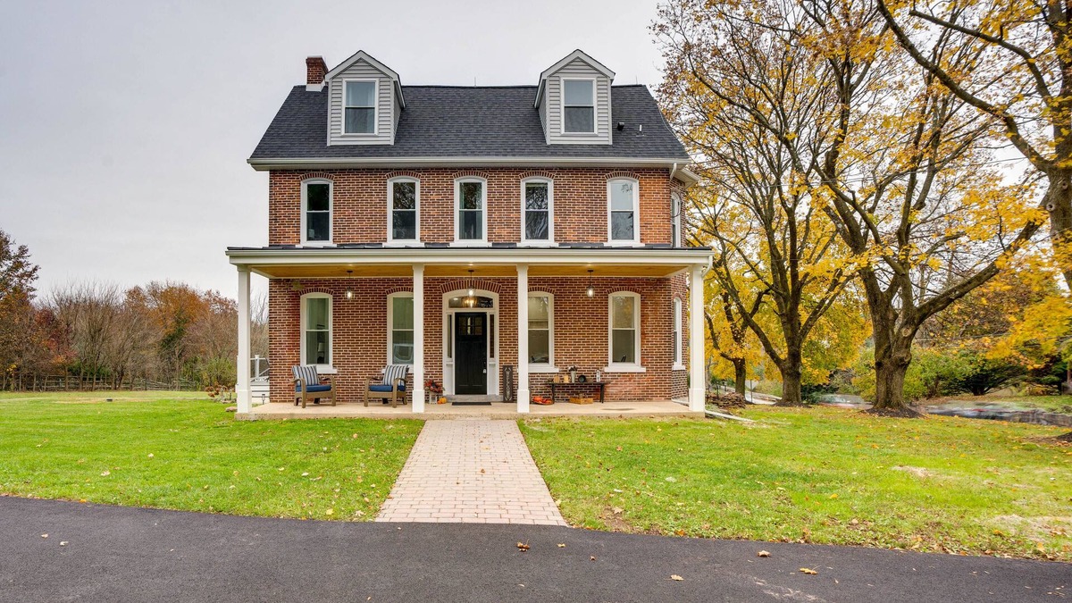 Mainland House | Family-Friendly Hatfield Home: 3 Mi to Downtown!