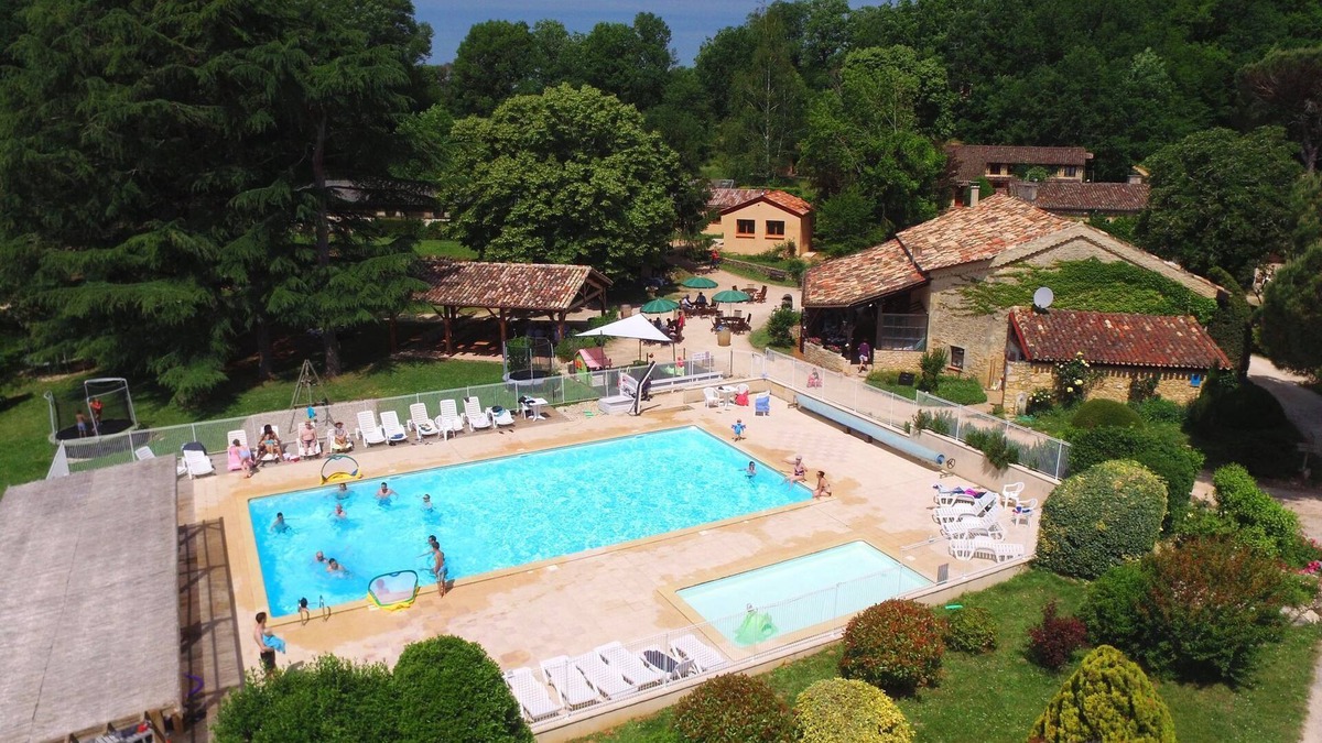 Gavaudun Villa | Family-friendly Holiday Resort * swimming pool, spa, tennis, games, bar, etc.