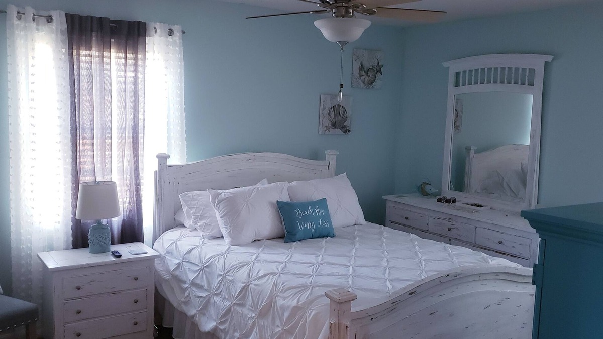 Hinesville House | Family Friendly Home near Fort Stewart. 3bd/2bath