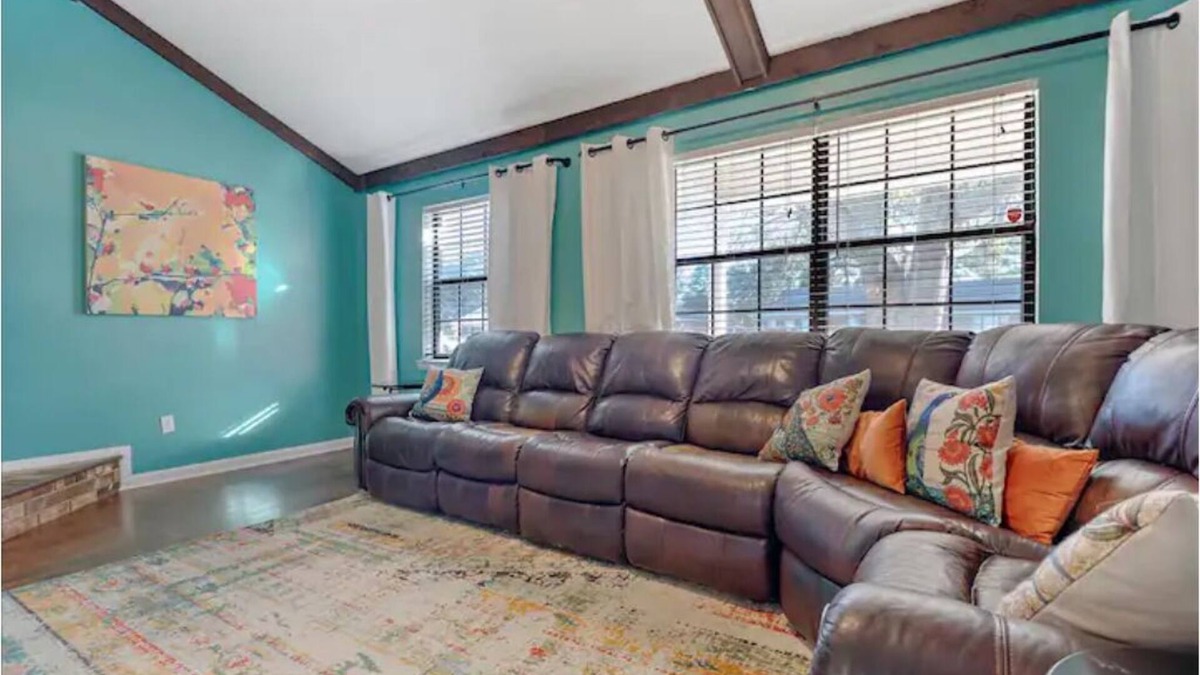 Hinesville House | Family Friendly Home