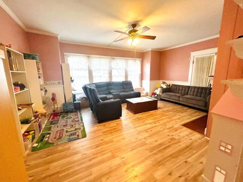 Morrisville Apartment | Family-Friendly Home Near Sesame Place 2 King Beds