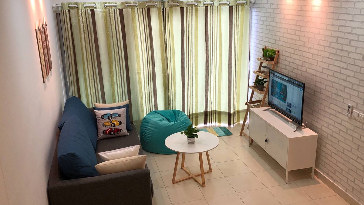 Shah Alam Apartment | Family Friendly HomeStay at Setia Alam, Modern, Cozy & Fully Furnished
