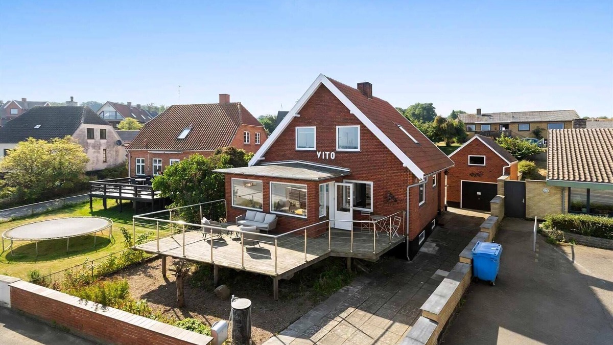 Tejn House | Family friendly house by the Sea
