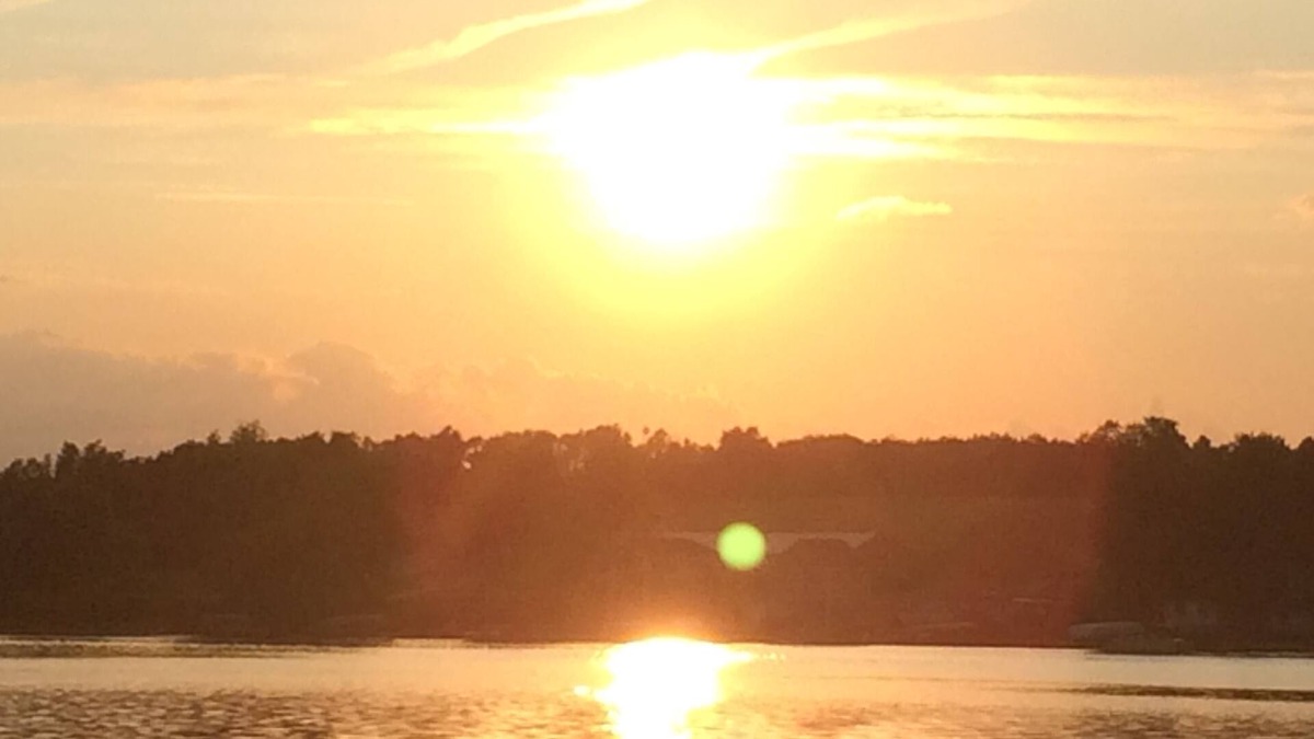 Three Rivers Cottage | Family Friendly Lake Vacation