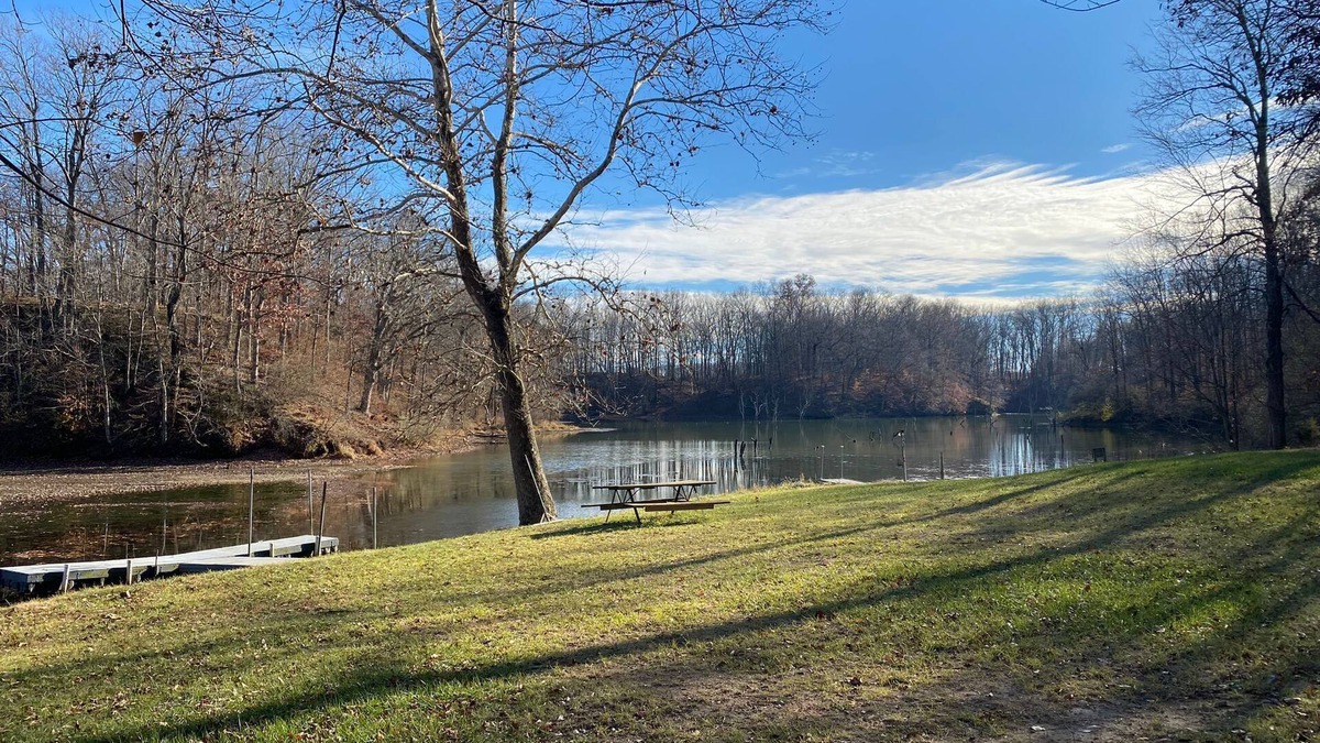 Marshall House | FAMILY FRIENDLY LAKE HOUSE WITH FABULOUS SCREENED PORCH
