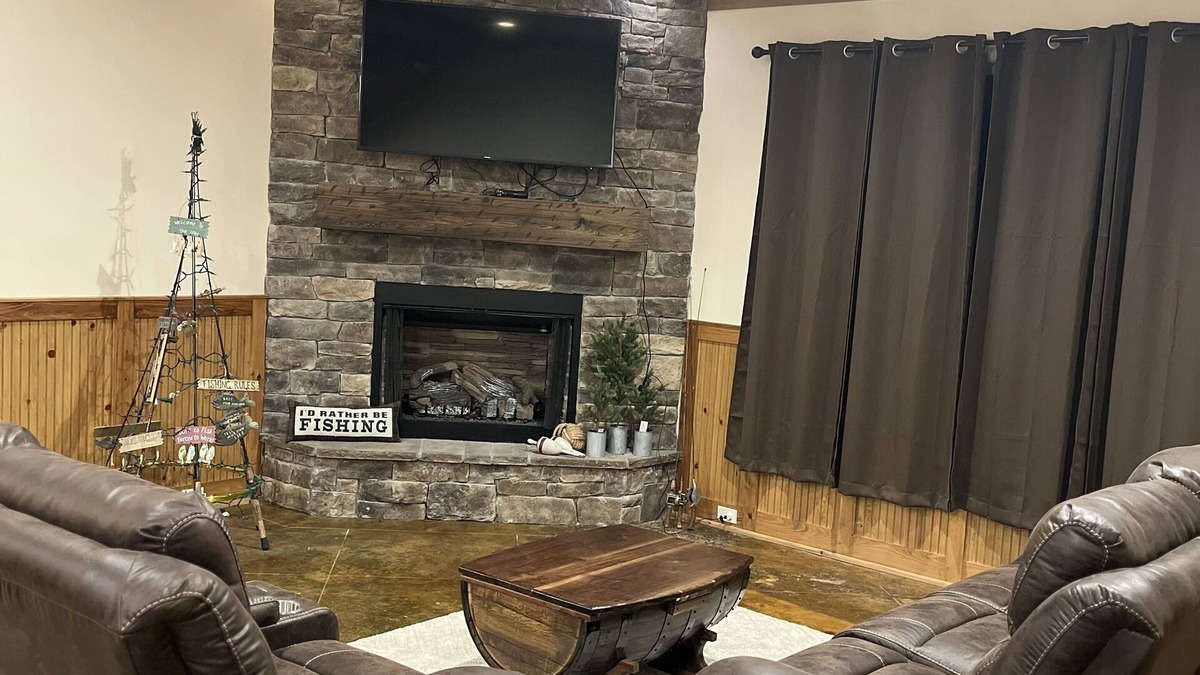 Atkins House | Family friendly Lake House on Lake Atkins! Now offering guided fishing