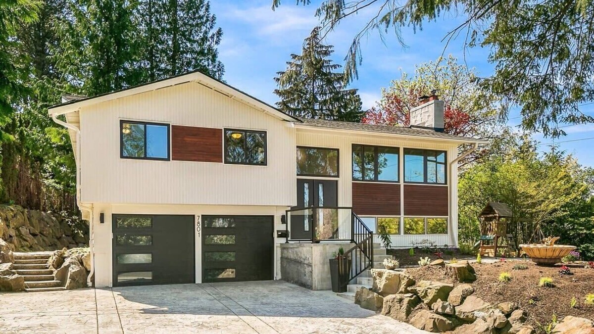Mercer Island House | Family-Friendly Modern Home |Mercer Island|☀Garden