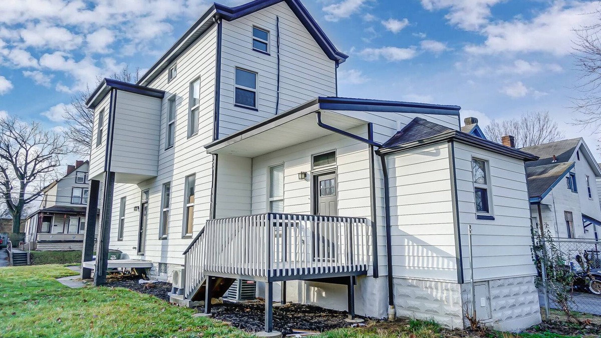 Norwood House | Family-friendly Modern Home in Cincy - Sleeps 10, Near Downtown, Prime Location