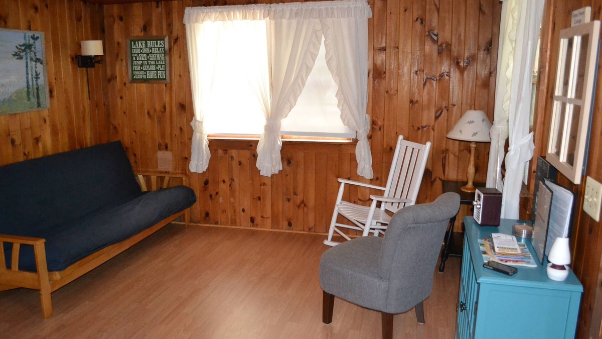Lochmere Cottage | Family Friendly New Hamsphire Cottage Located On Lake Winnisquam