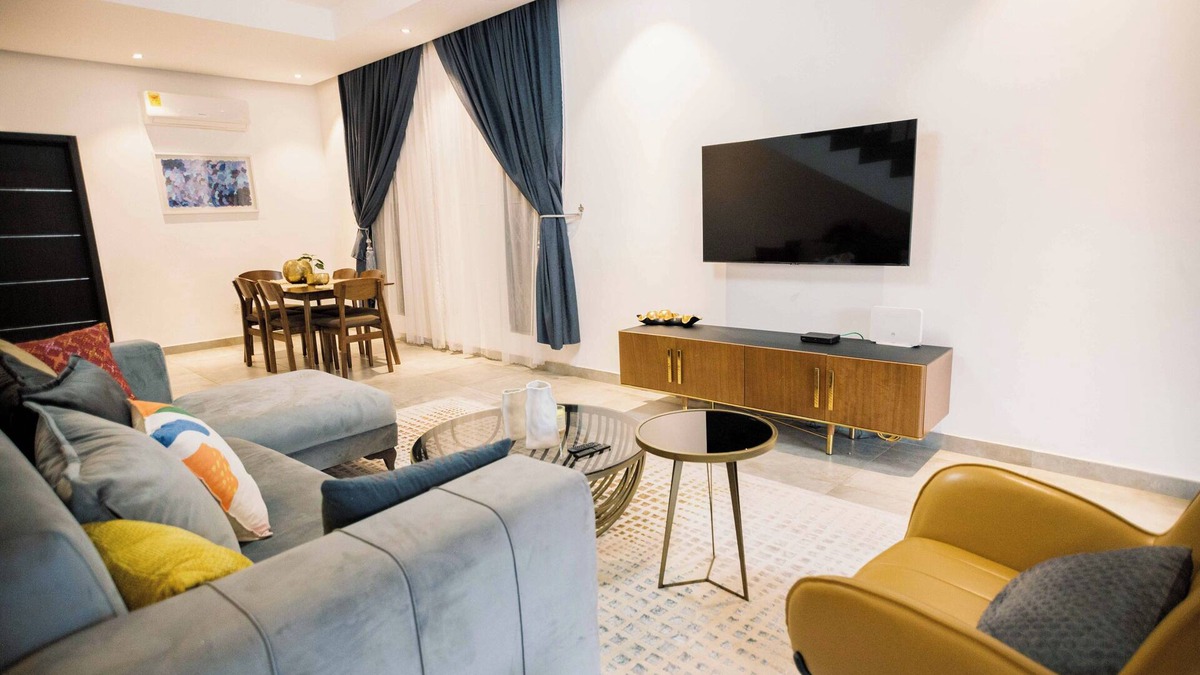 Ogbodjo Apartment | Family friendly, perfect for get togethers, games night