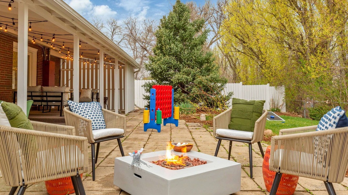 Alta Vista Area House | Family Friendly, Quiet Neighborhood, Game Room, Fenced in Backyard with Grill