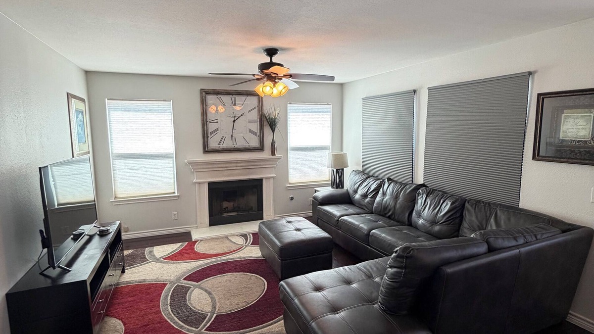 Hutto House | Family Friendly, Relaxing home in Great Location