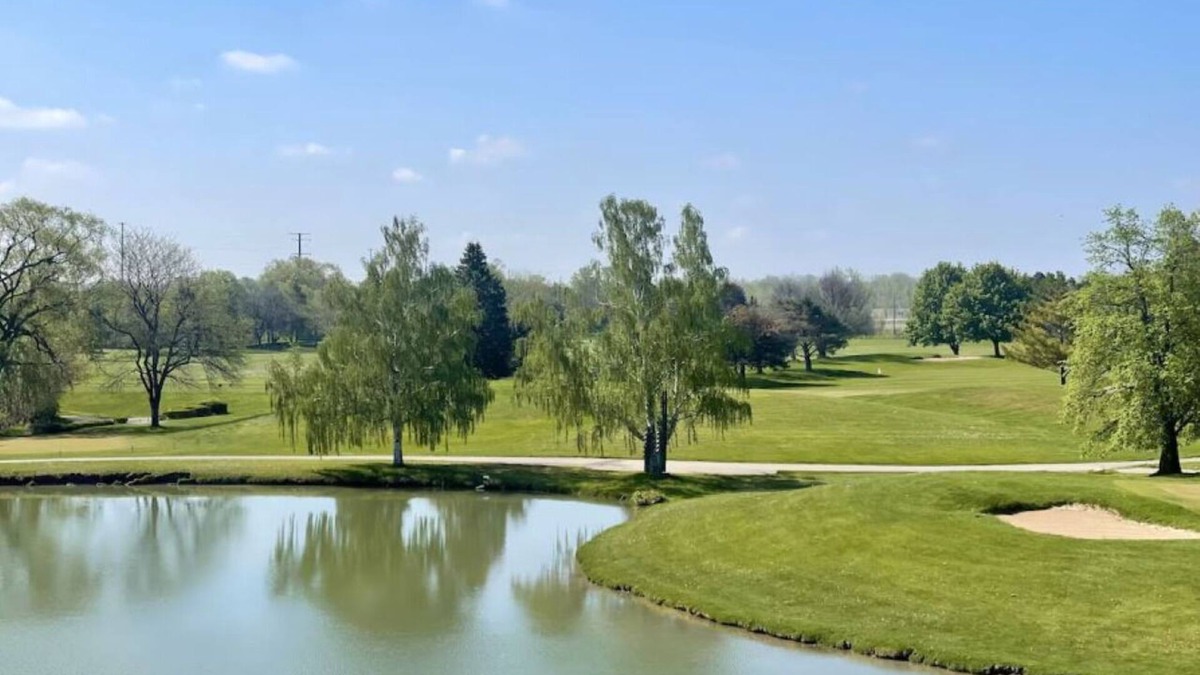 Bay City Hotel | Family-Friendly Resort – Steps to Golf, Lake, Pool & Conference Center - 4 Units