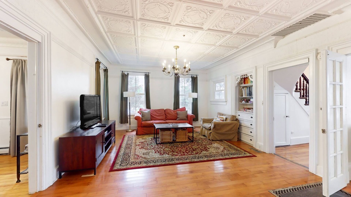 Mount Holly House | Family-friendly, rural home with work spaces, gym room & hammock - dog-friendly