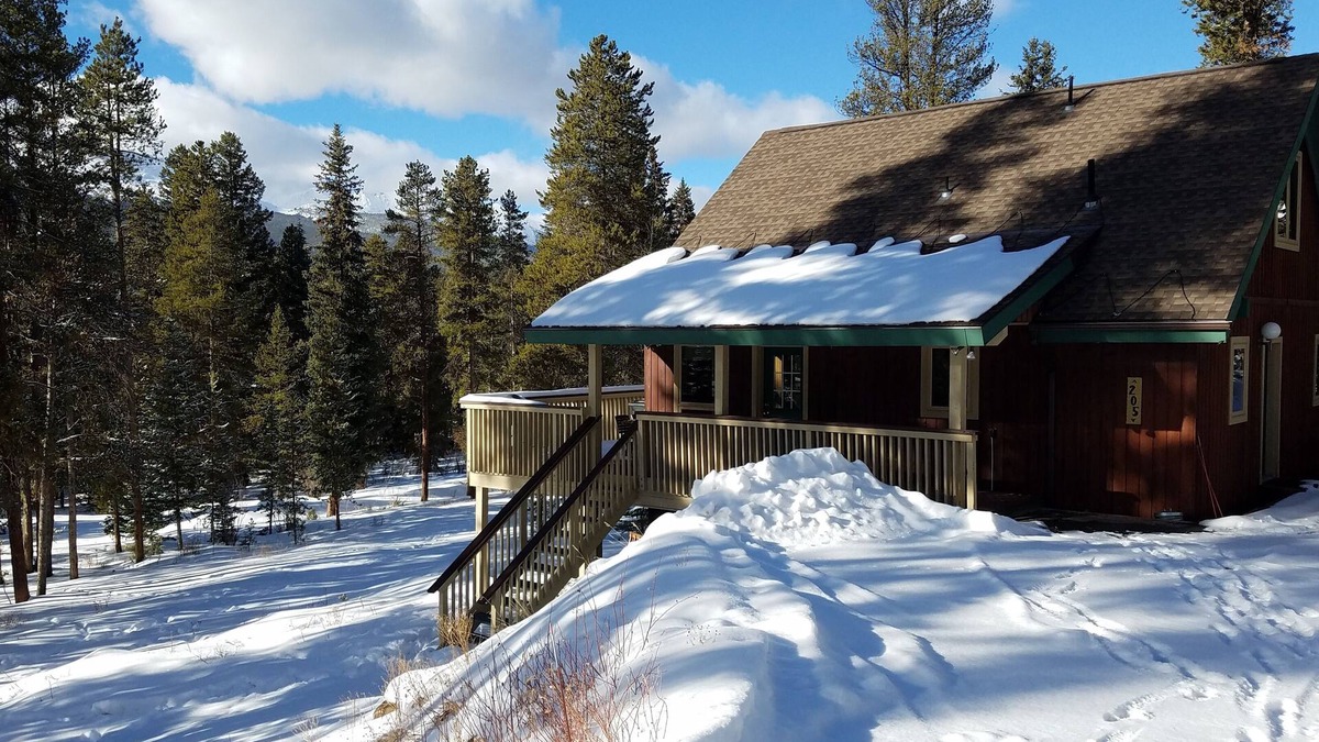 Weisshorn House | Family-friendly ski vacation home, 5 minutes from Main Street and Gondola