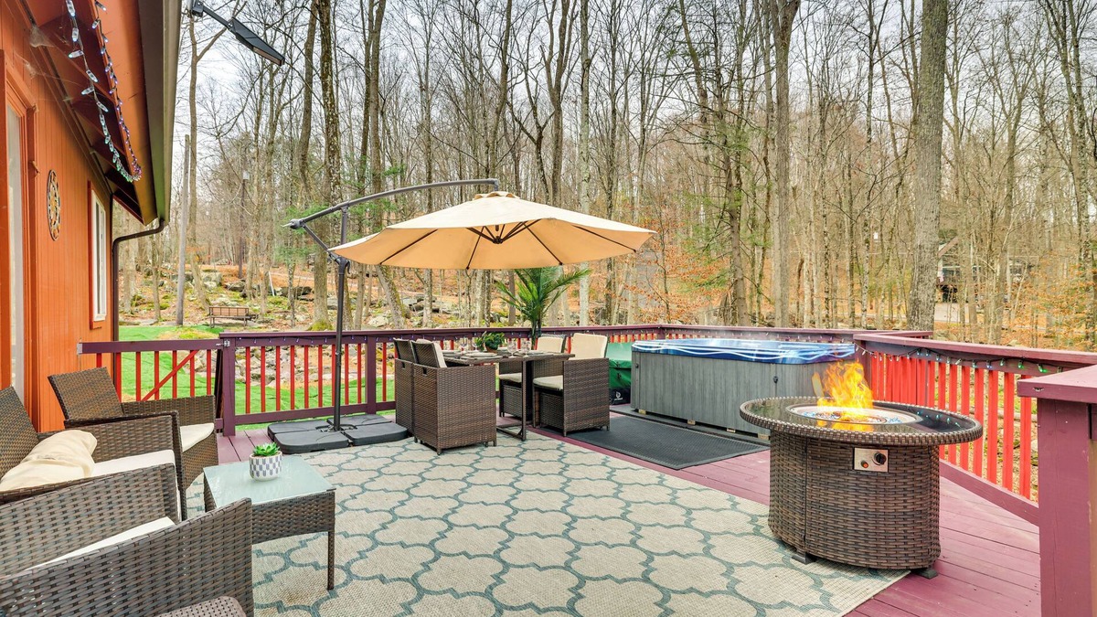 Hamlin House | Family Friendly: Streamside Retreat in The Hideout