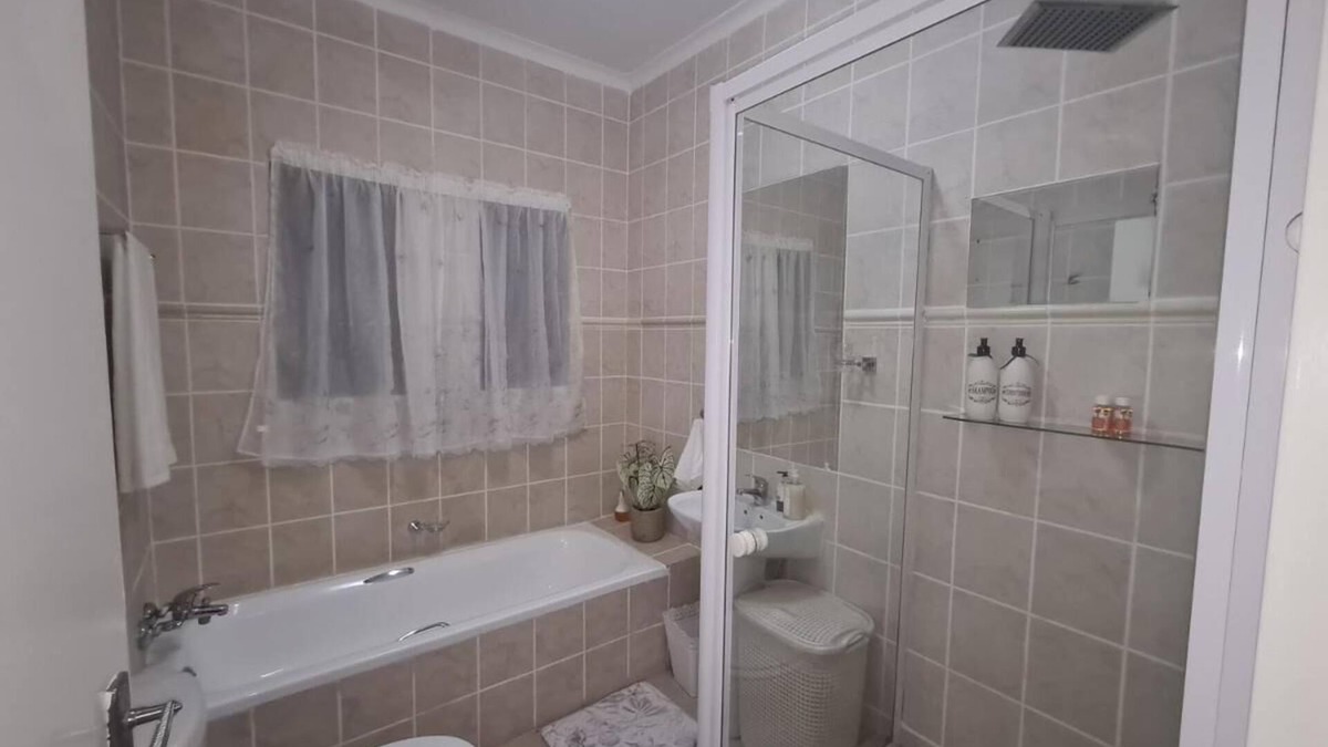 Greater Johannesburg Metropolitan Area House | Family friendly three bedroom Townhouse, in the heart of Midrand.