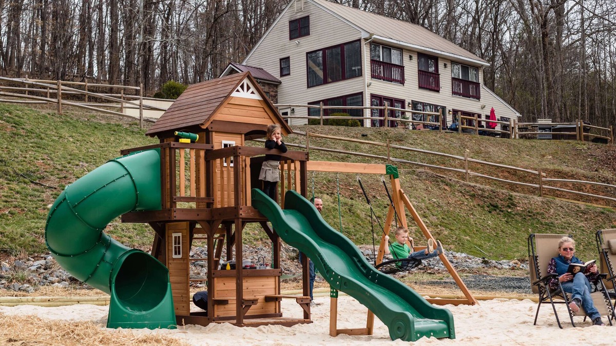 Lynchburg House | "Family-Friendly Retreat Near Downtown Lynchburg and Liberty"