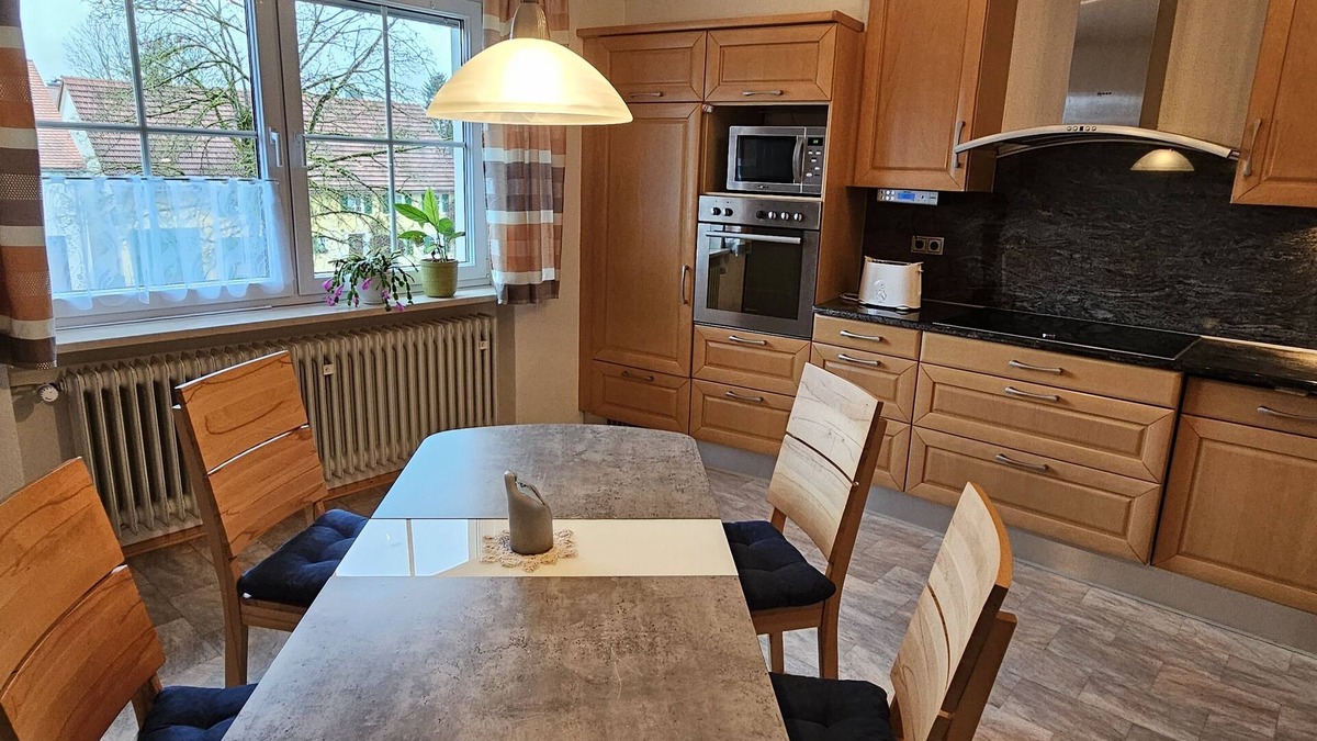 Furstenfeldbruck District Apartment | "Family-friendly vacation apartment in Moorenweis with comfort and nature!"