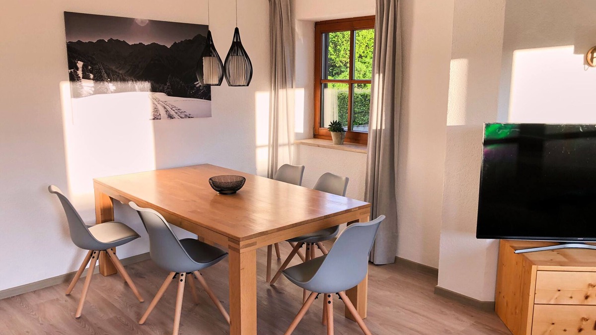 Sonthofen Apartment | Family-friendly vacation apartment with large garden and mountain views