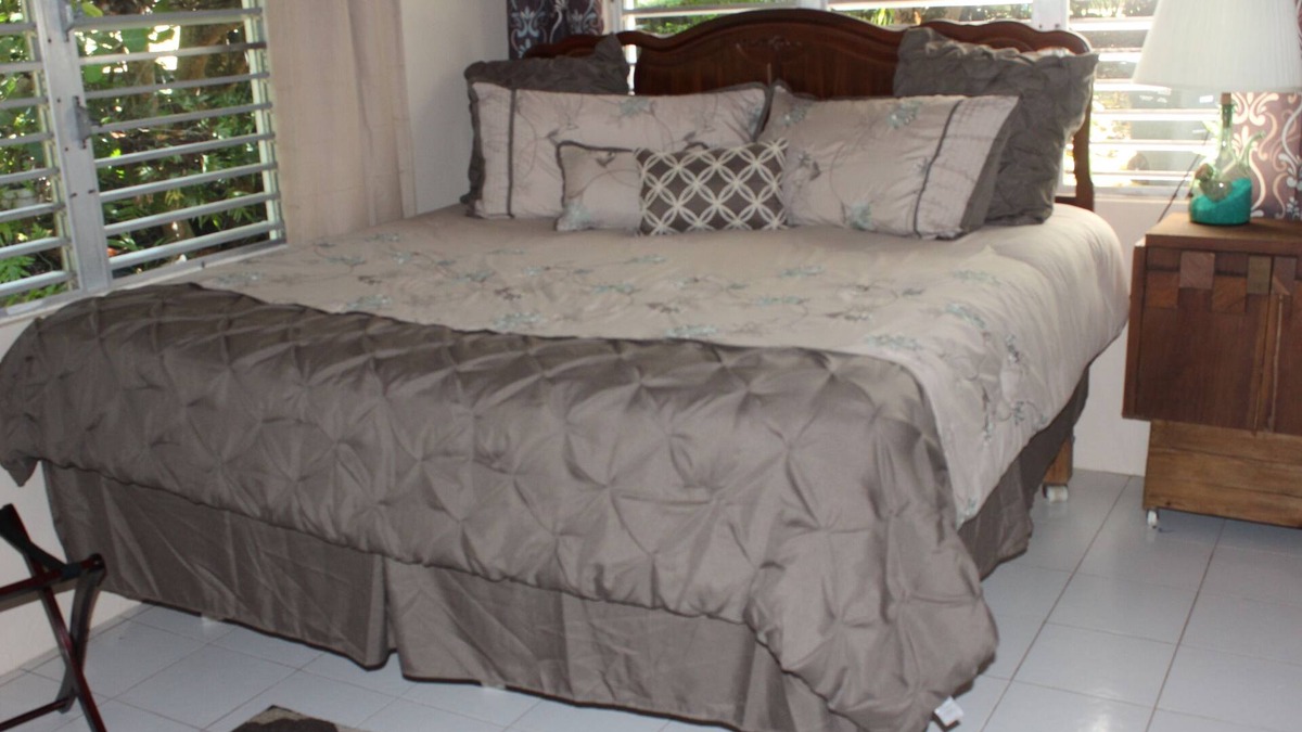 Estate Work and Rest House | Family Friendly Vacation Rental.