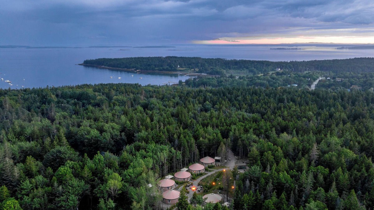 West Tremont House | Family-Friendly Yurts with Onsite Games, Hiking & Wellness Amenities