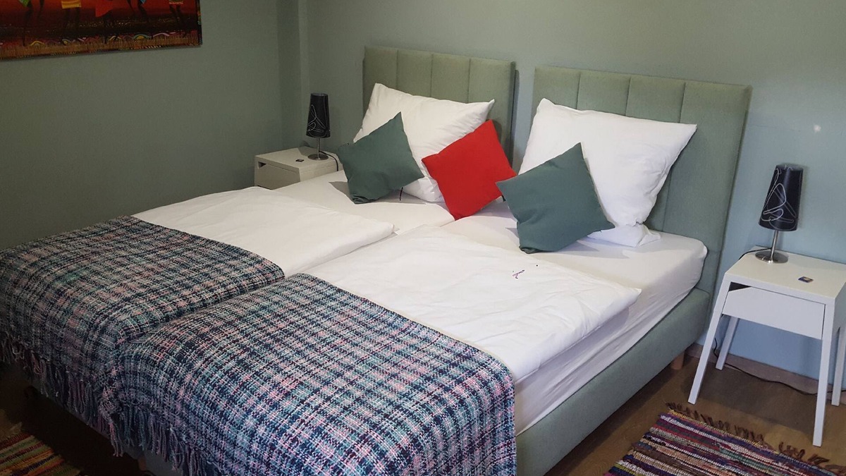 Obernburg Apartment | Family & Friends apartment with box-spring double beds in Obernburg am Main