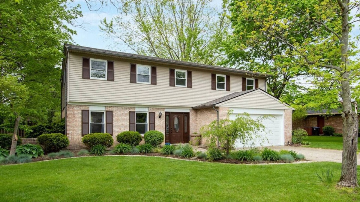 Dayton House | Family & Friends in Heart of Centerville 5bd/3ba