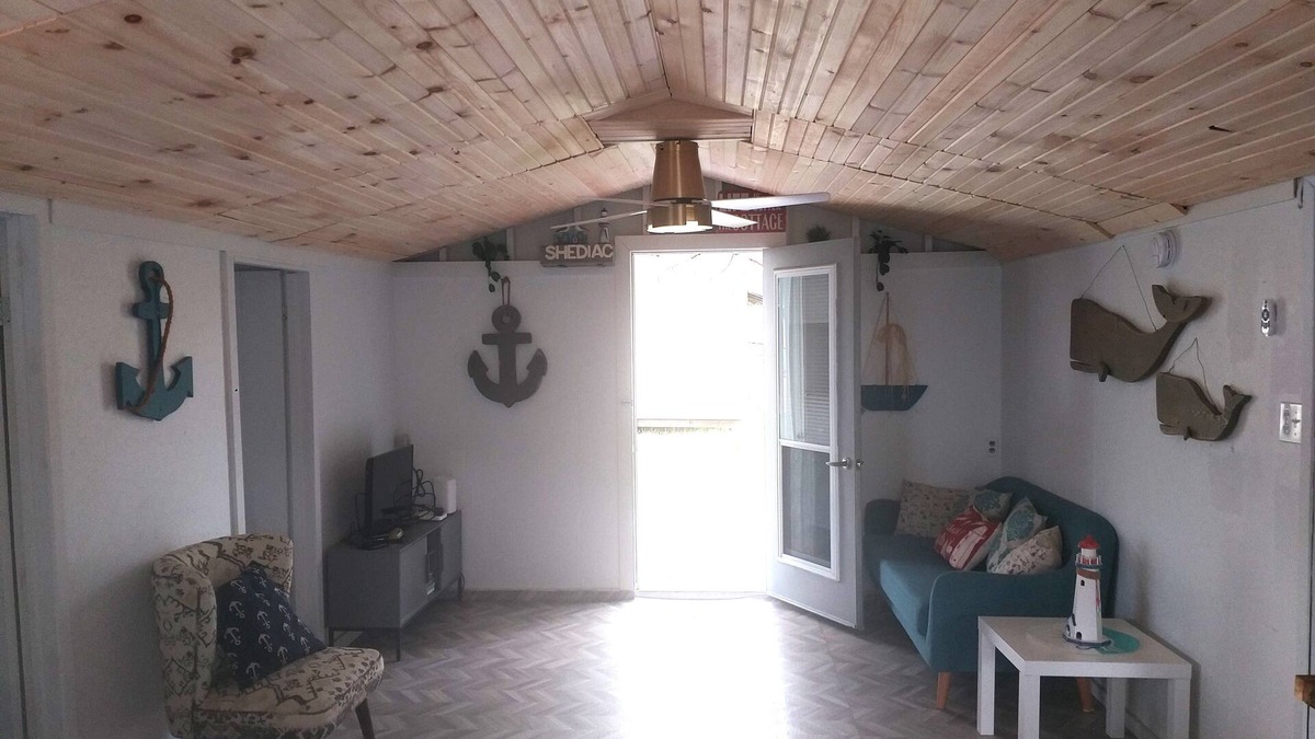 Shediac Cottage | Family fun and sun at Shediac NB. Cottage located in an excellent location.