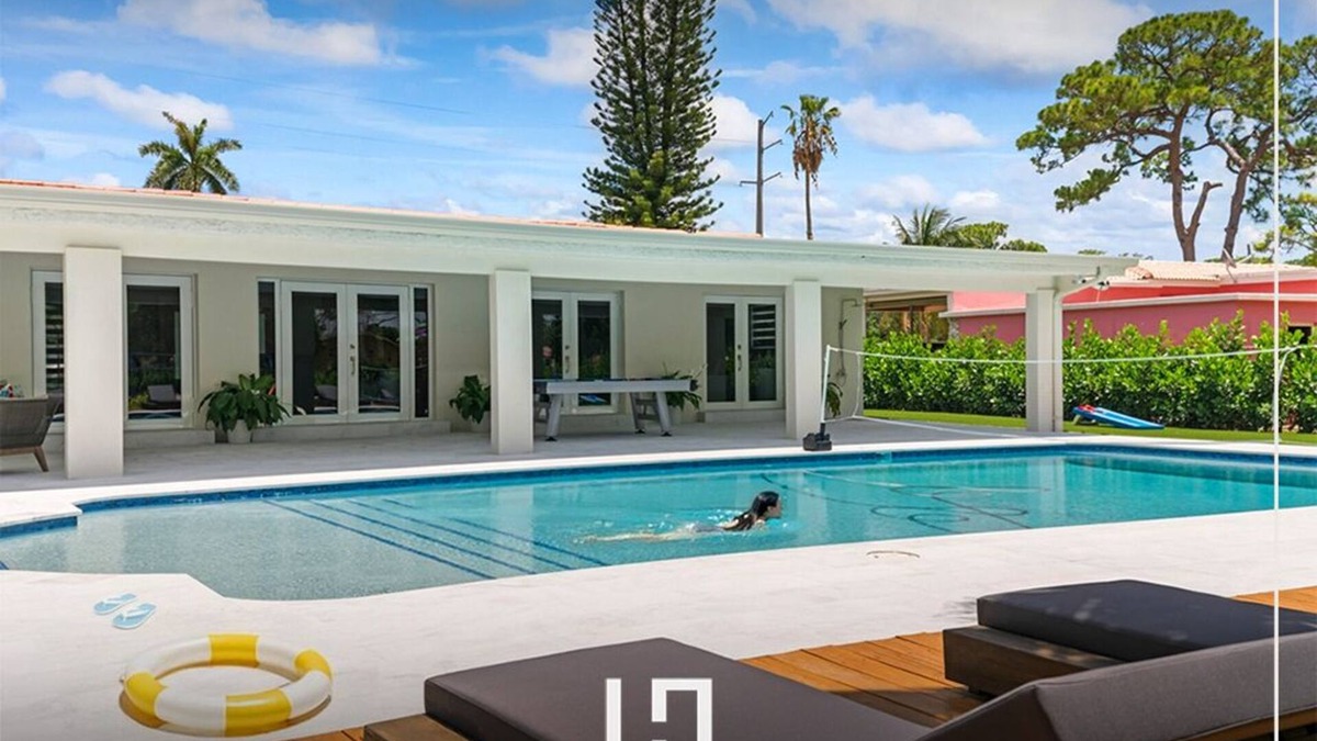 Miami Gardens House | Family Fun House w/Pool, Games, Sports & BBQ