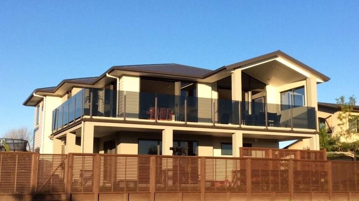 Papamoa Beach House | Family Fun in Papamoa - big enough for 2 families