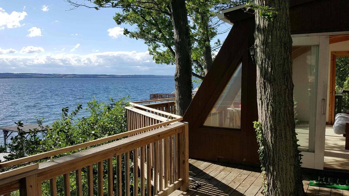 Romulus House | Family fun, wine tours and beautiful sunsets