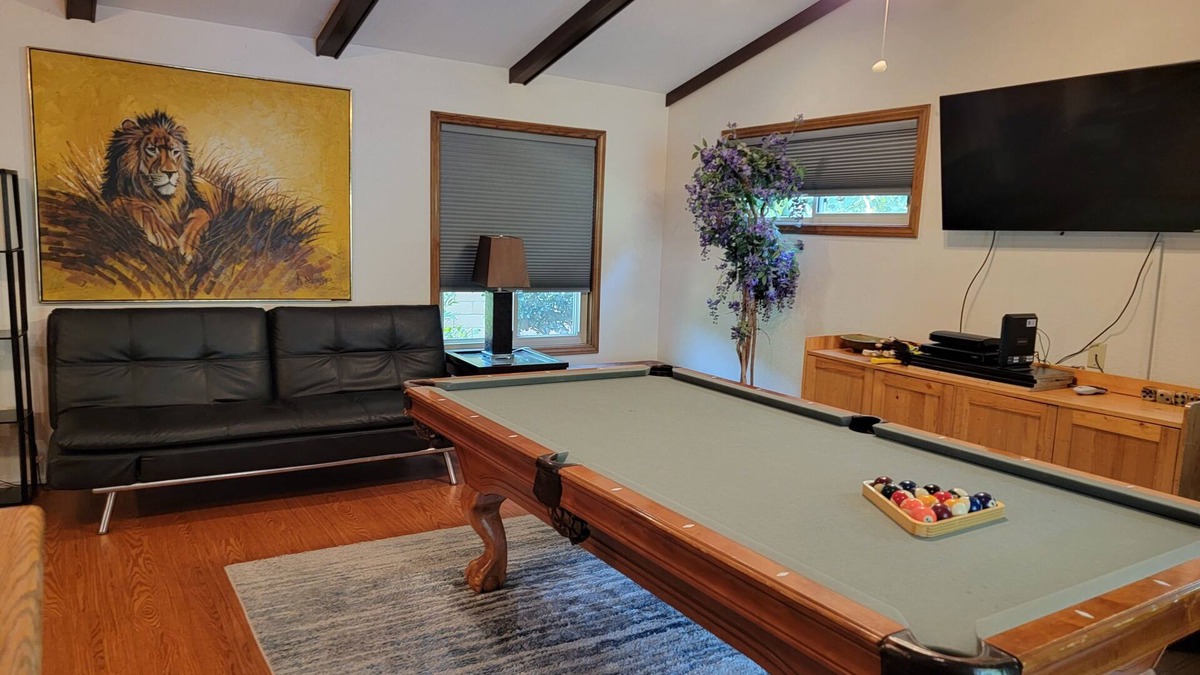 Linda Vista House | Family Game Room with Wet Bar, Pool Table/Ping Pong Darts and more!