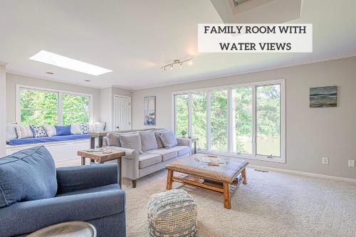 White Stone House | Family Getaway w Dock Kayaks Firepit & More