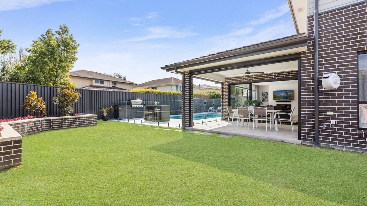 Illawong House | Family Haven - pool+ kids + pets